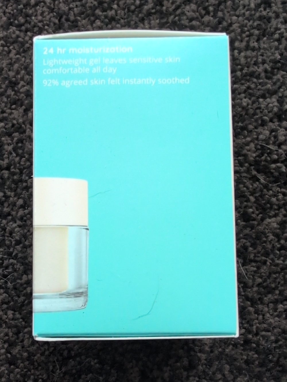 NEW Aveeno Calm + Restore Oat Gel Moisturizer for Sensitive Skin - Picture 2 of 6